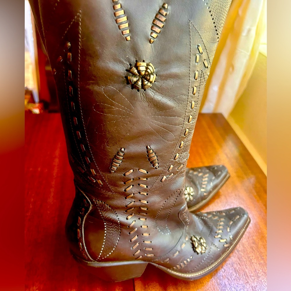 BCBG cowboy boots